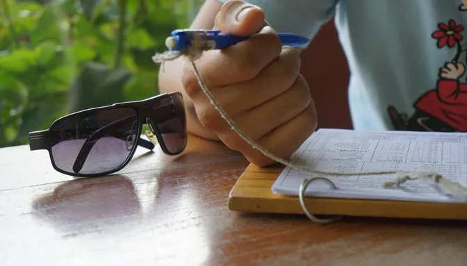 Con unos lentes inteligentes buscaba grabar todo el examen / FREEPIK