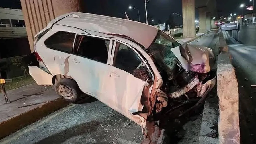 Conducir bajo los efectos del alcohol es causante de accidentes y muertes/X