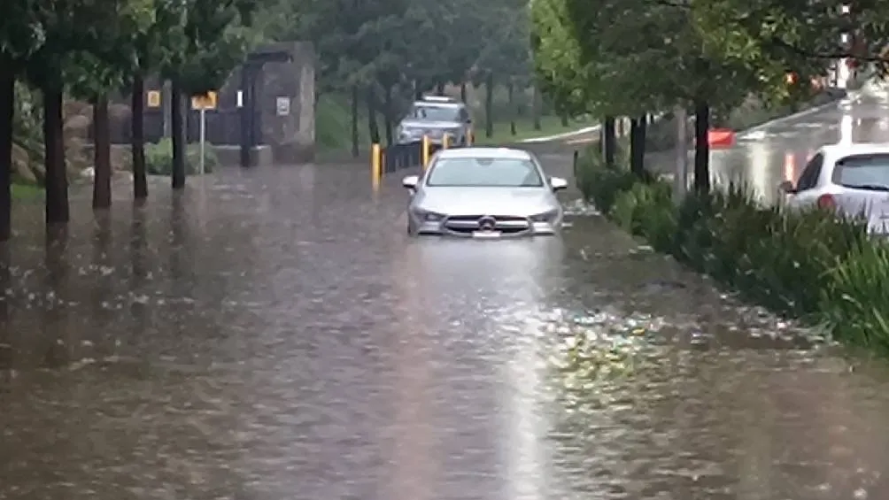 Hubo varios encharcamientos en diferentes alcaldías de la ciudad/X