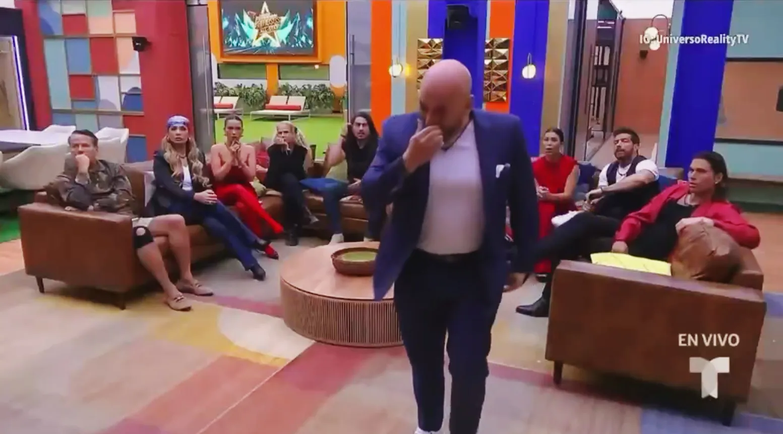 Lupillo Rivera tuvo que anunciar su salida por un problema de salud / Redes Sociales