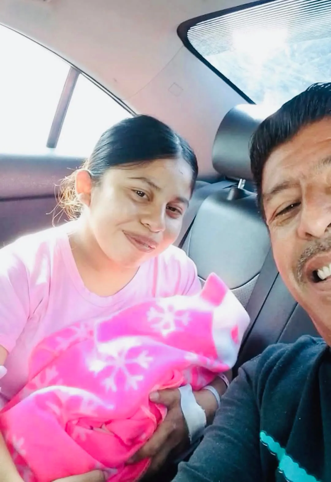 La bebé se encuentra internada bajo observación médica / FB: @lupitatiktokmx