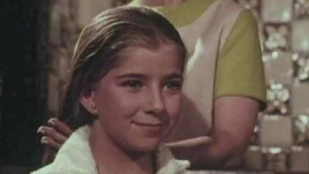 Lucy Buj fue la pequeña actriz que salió en la película 'María Isabel'/X