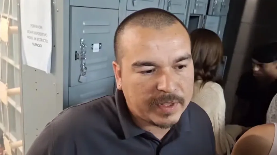 El padre del alumno fallecido dijo que fue una burla la sentencia / Redes Sociales