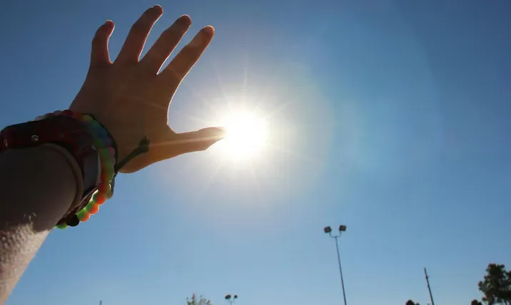 Las afectaciones irán directamente a nuestras telecomunicaciones más no a las personas / FREEPIK