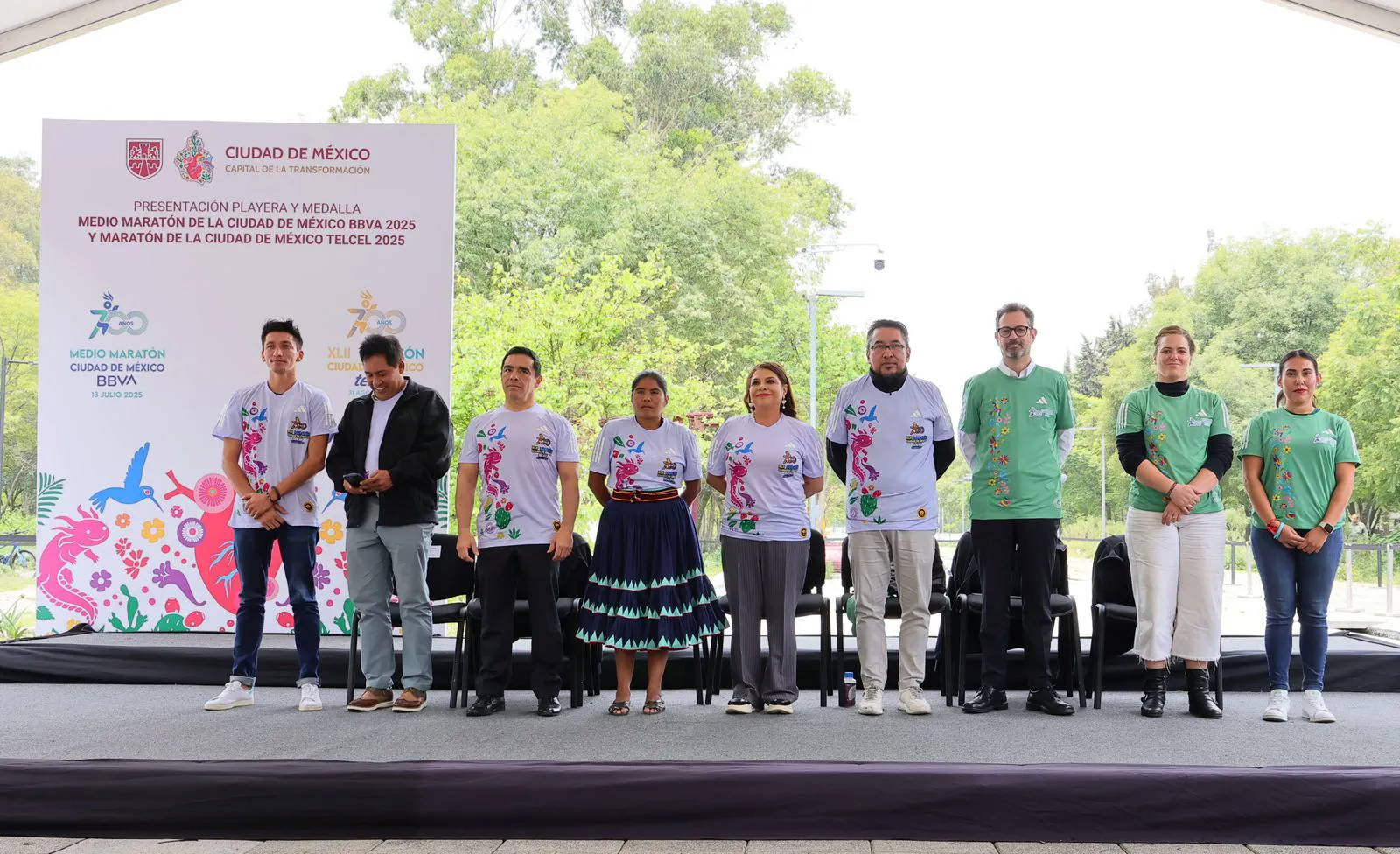Clara Brugada estuvo oficializando la presentación de medallas y playeras / Especial
