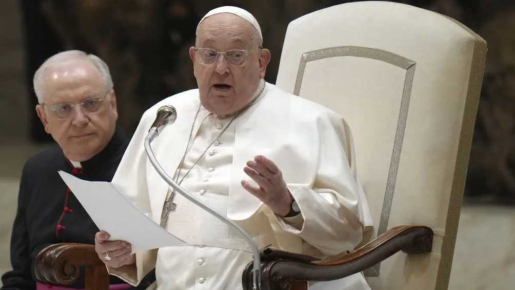 El Papa Francisco no ha vuelto a tener crisis respiratorias/AP