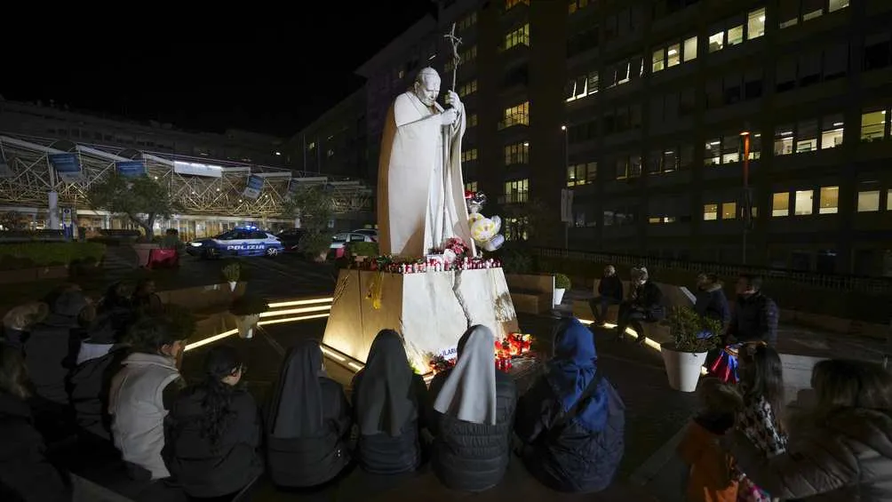 Desde el pasado 14 de febrero el Papa argentino está hospitalizado en Roma/AP