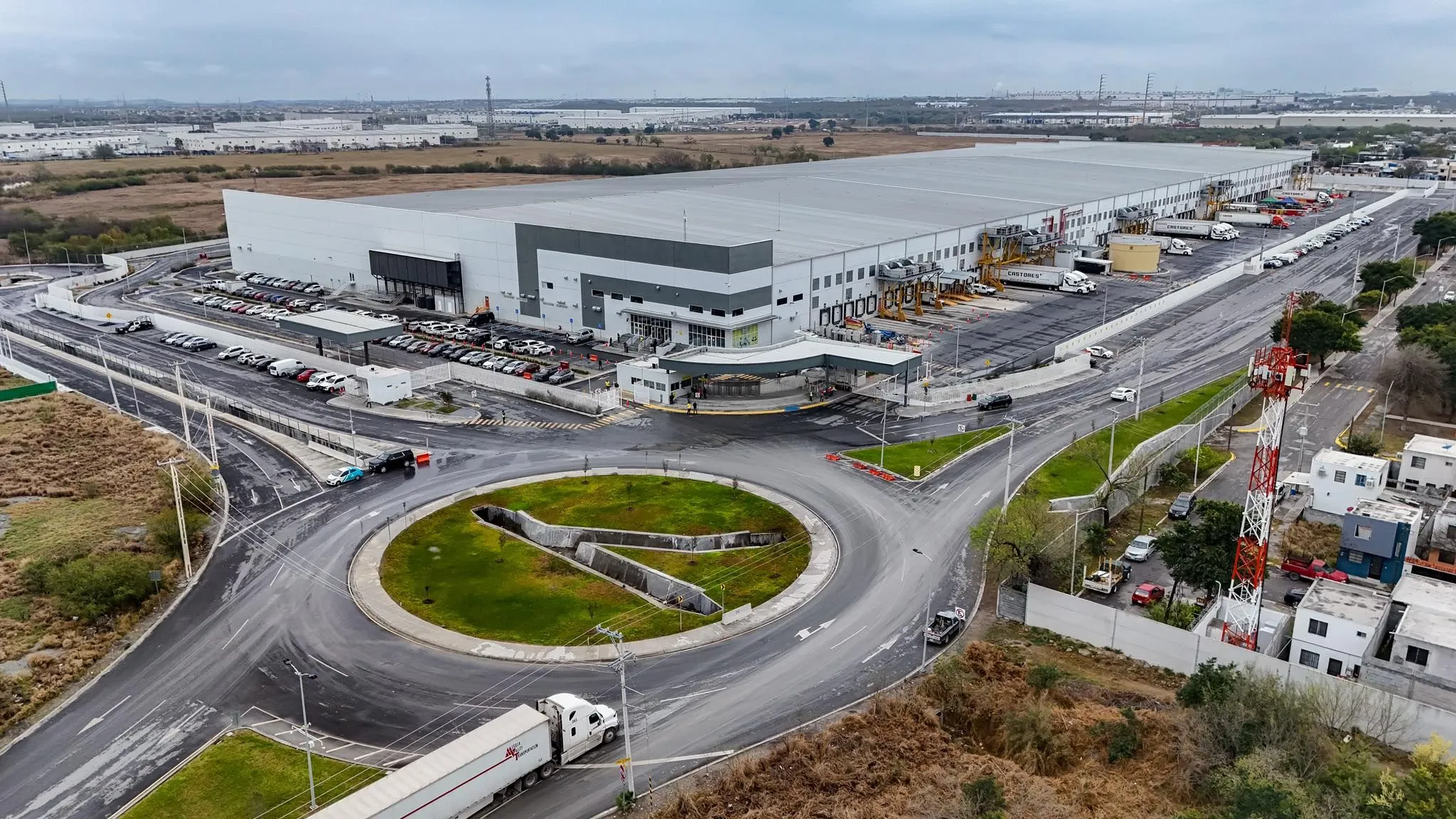 Mercado Libre tiene una gran planta en Monterrey / Redes Sociales