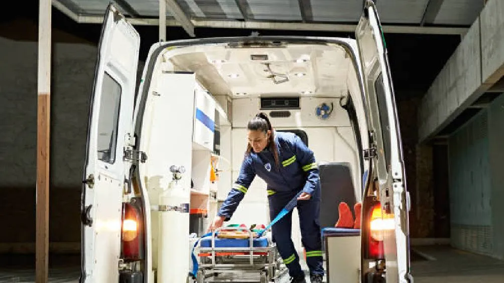 Paramédicos arribaron instantes después para realizar una evaluación médica/iStock