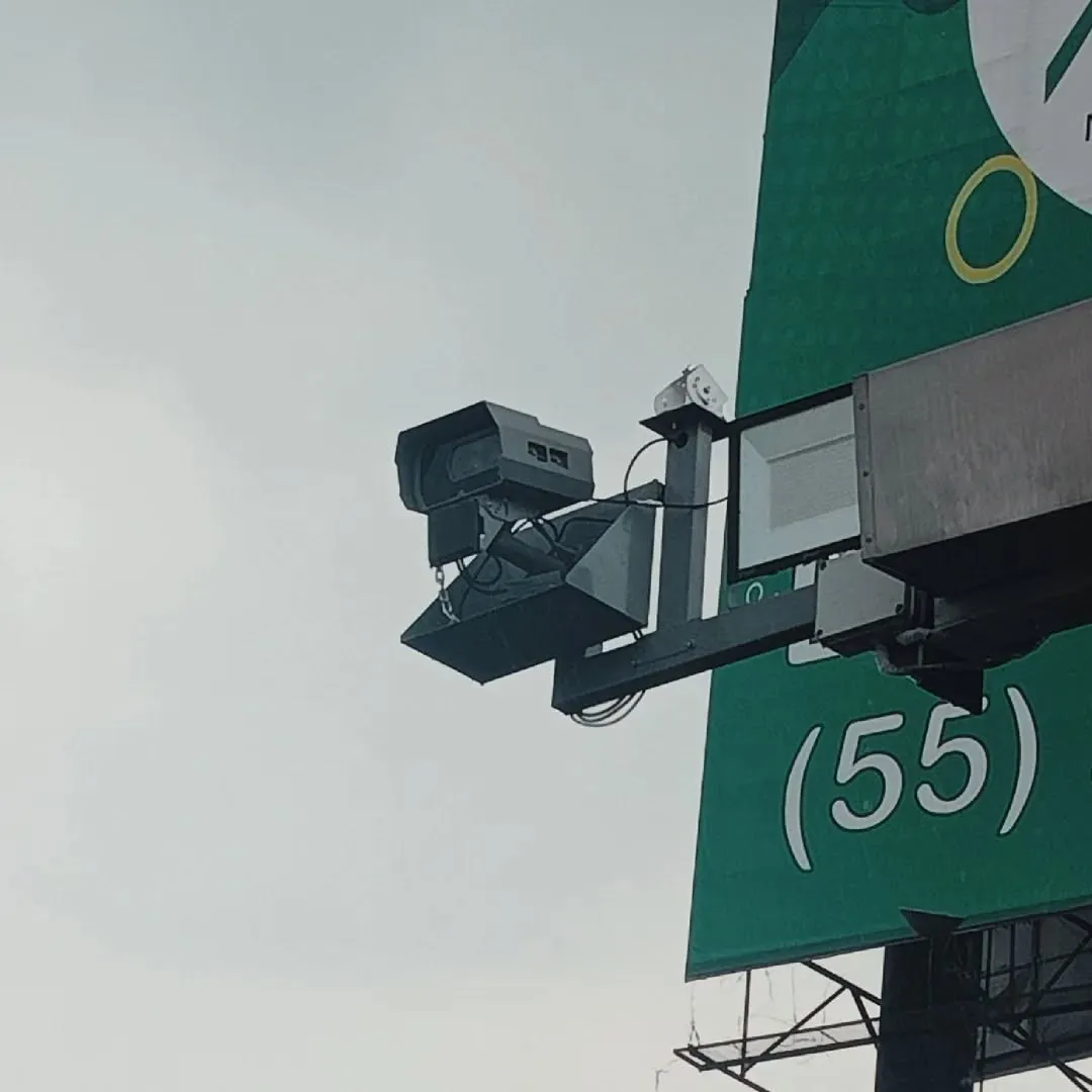 Las cámaras podrán leer las placas para levantar la infracción / Redes Sociales