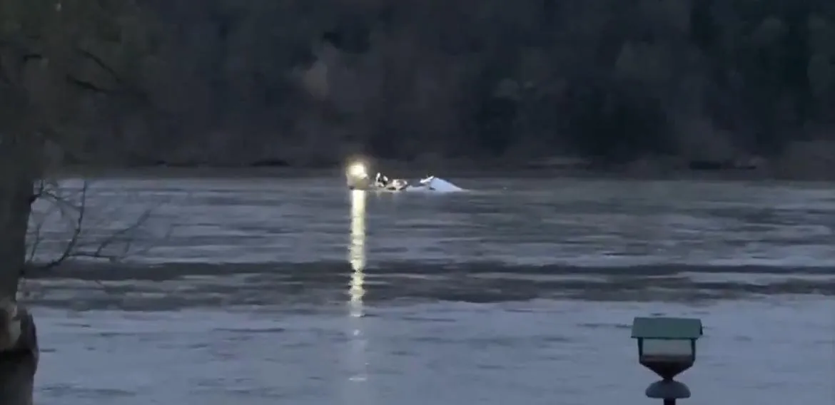 La avioneta cayó en el río Platte sin que se sepan las causas / Redes Sociales