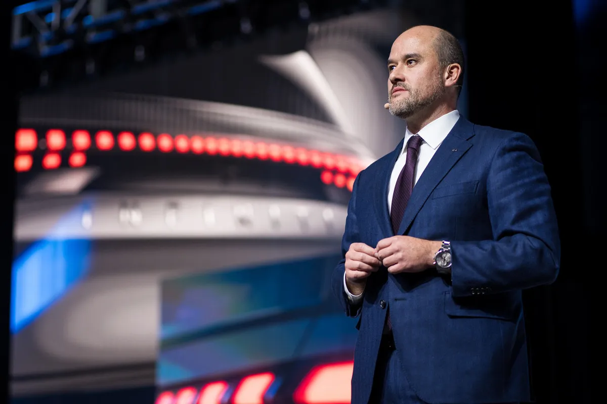 Los analistas ven bien la llegada de Iván Espinosa para refrescar la empresa / Redes Sociales