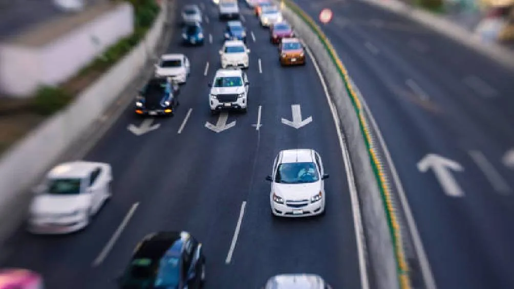 no podrán circular todos los vehículos con holograma 2 y con placas impar (1, 3, 5, 7 y 9)/iStock