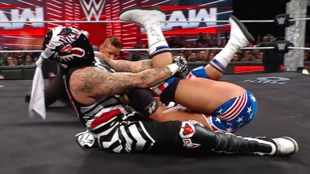 Imágenes del combate entre Gable y Penta | FOTO TOMADA DEL VIDEO