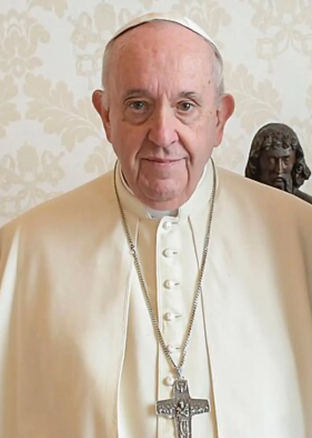 El pontífice debe usar oxígeno por periodos / Redes Sociales