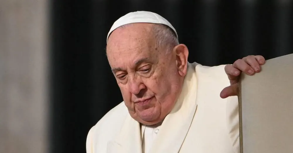 El pontífice continúa con oxígeno para poder respirar / Redes Sociales