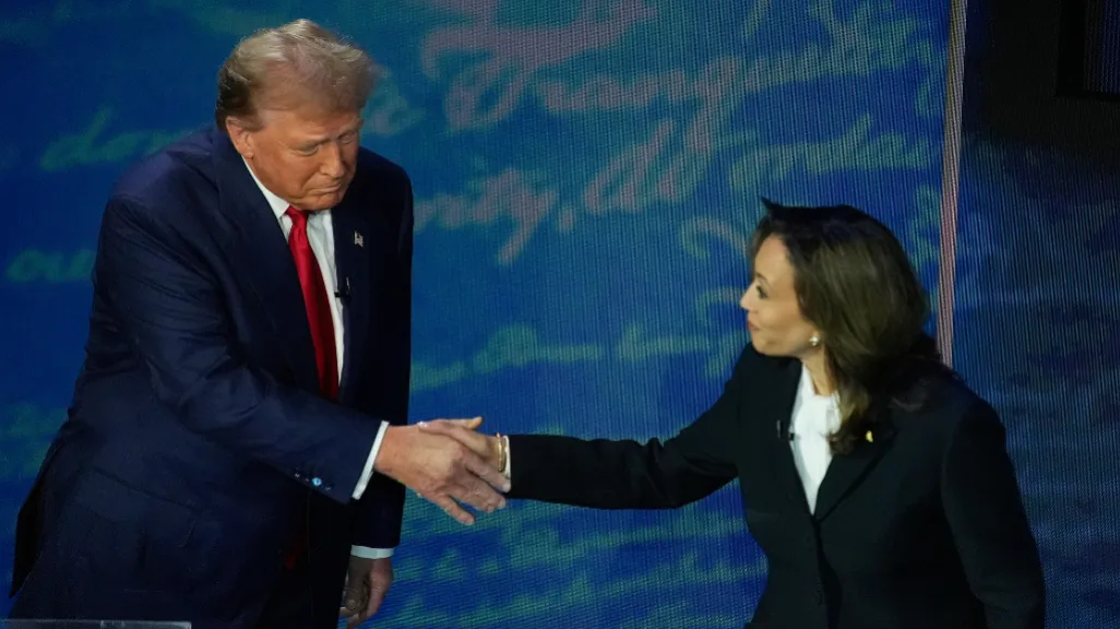 Trump acusa a la cadena de noticias de favorecer a Kamala Harris / Redes Sociales