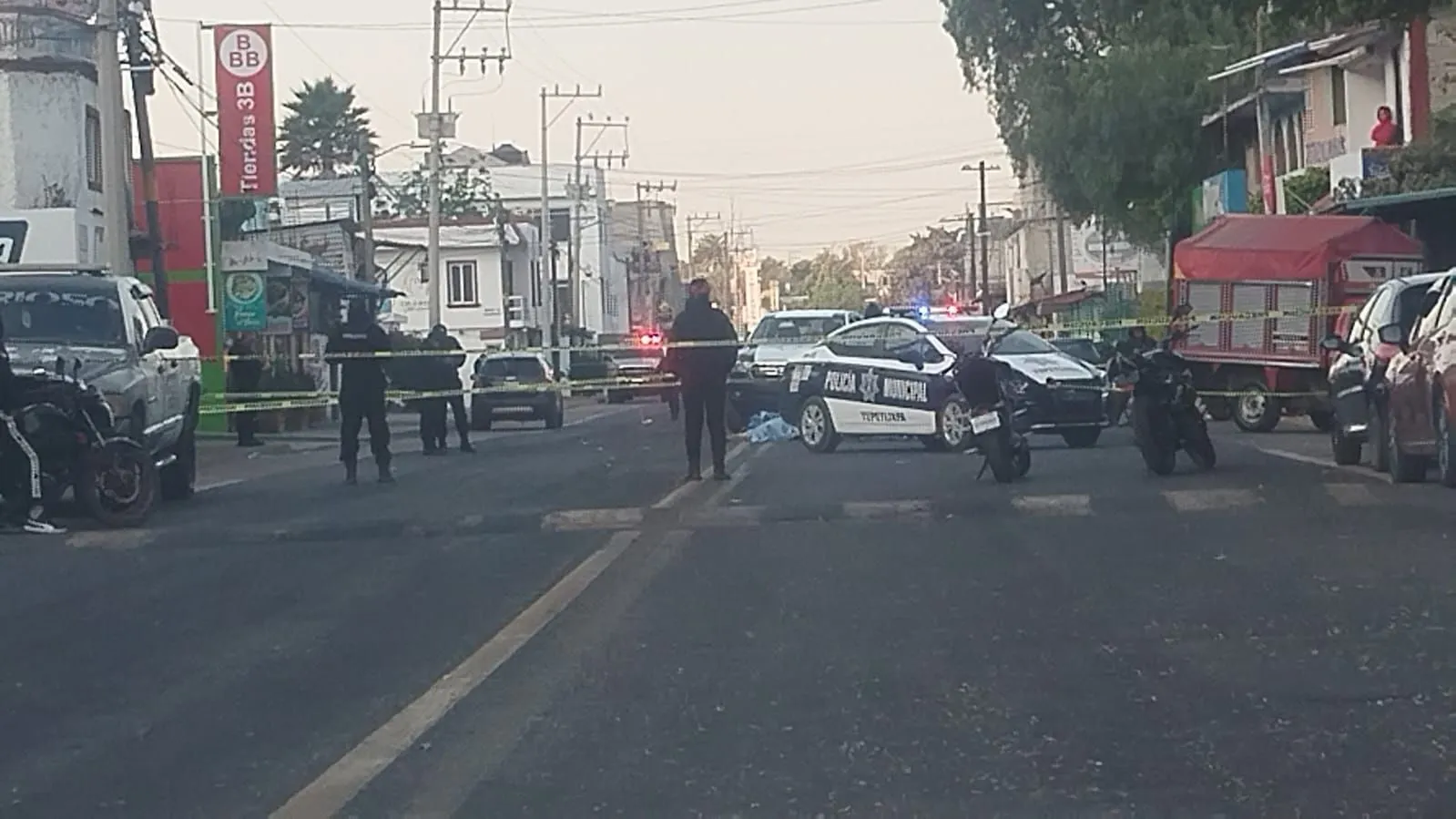 Los periodistas a diario arriesgan su vida al buscar la noticia / Redes Sociales