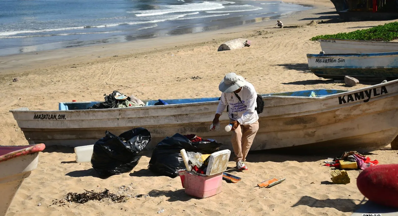 Piden a la gente mantener limpias las playas / Redes Sociales