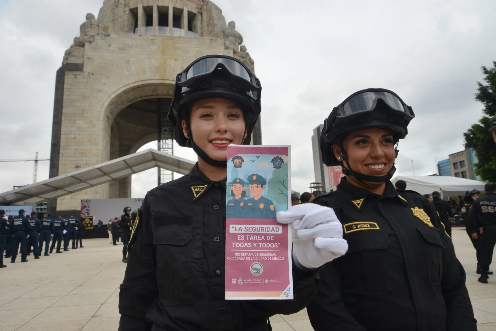 La policía visitará casa por casa para recopilar información de seguridad / FB: @ClaraBrugadaM