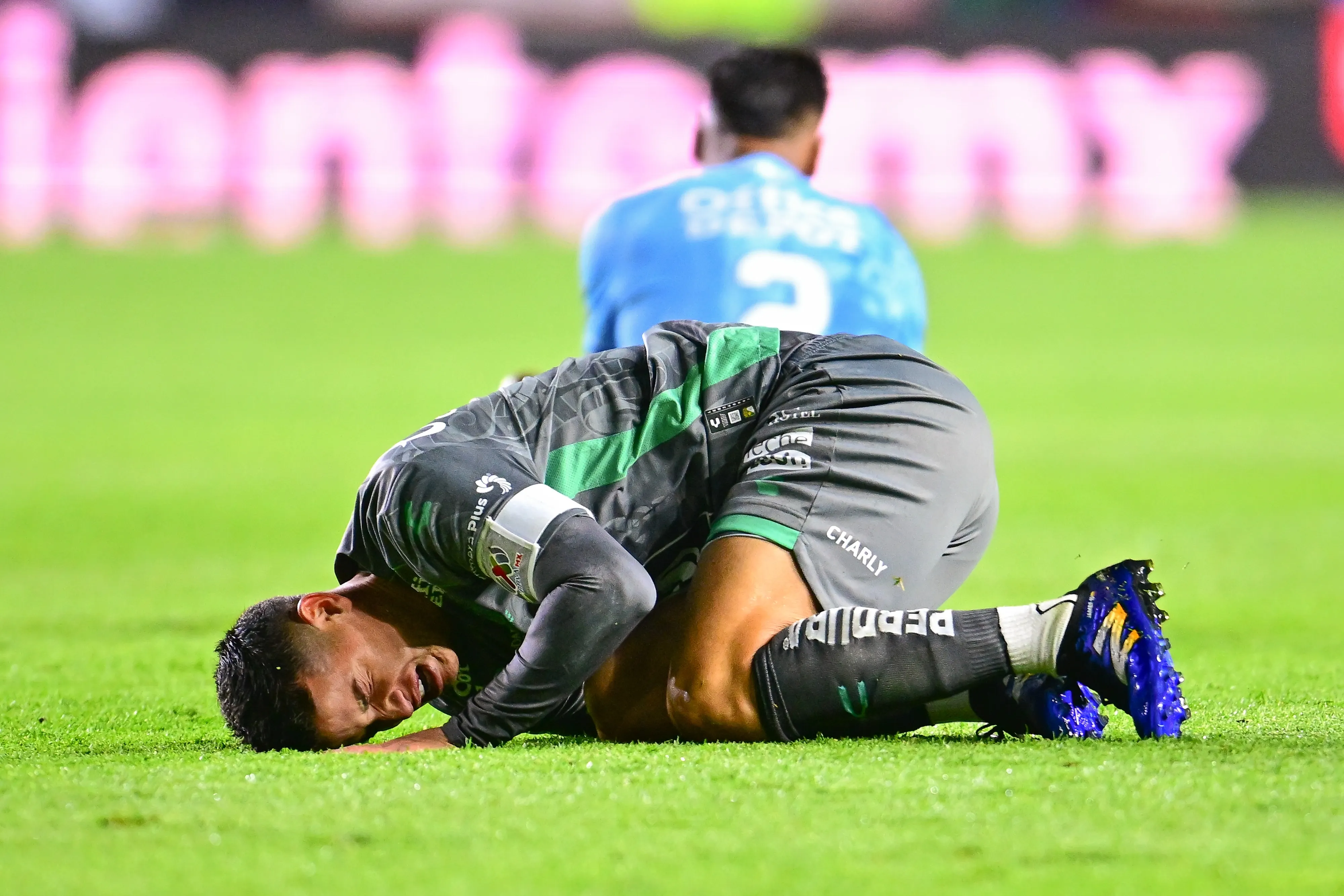 James después de la falta | MEXSPORT