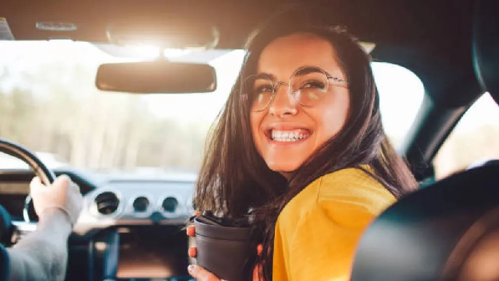 Es el día para sonreír más, disfrutar el presente y compartir buenas vibras. / iStock