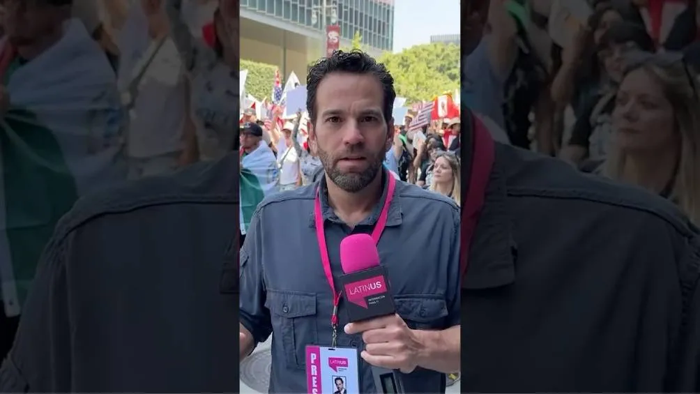 Un sector de las redes sociales critica un posible montaje y exige aclaraciones, mientras que otro defiende a Loret de Mola. / Captura de pantalla