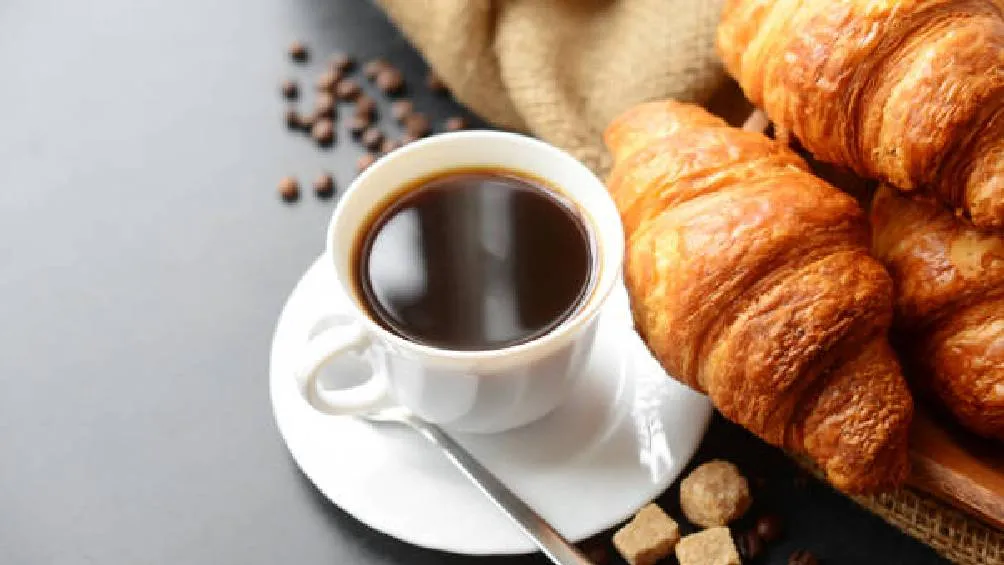 Pan dulce, afogatos y snacks saludables son parte del menú de Simi Café. / iStock