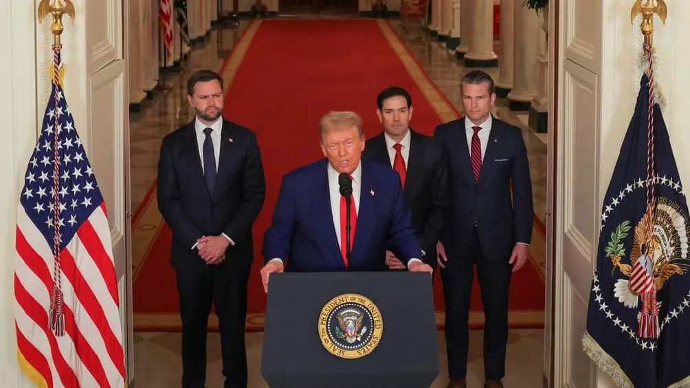 El presidente Donald Trump durante un discurso la noche de este sabado. | AP