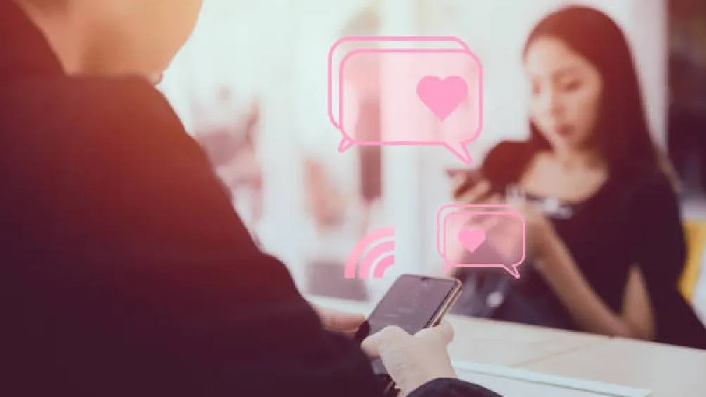 Las aplicaciones de citas presentan riesgos como el ciberacoso y las estafas.