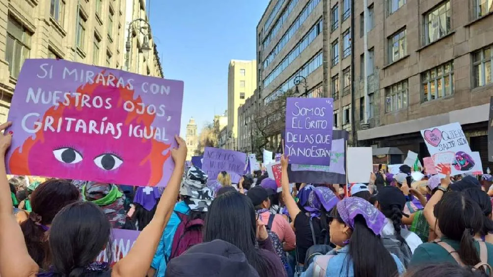 Para asistir a la marcha es recomendable seguir conocer los puntos de reunión, usar ropa ligera y cómoda./ Nosotras