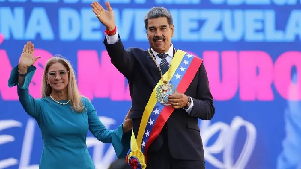 Nicolás Maduro, líder del chavismo, asumió su tercer mandato consecutivo en Venezuela y afirmó que &quot;ha triunfado la verdad&quot;. | EFE