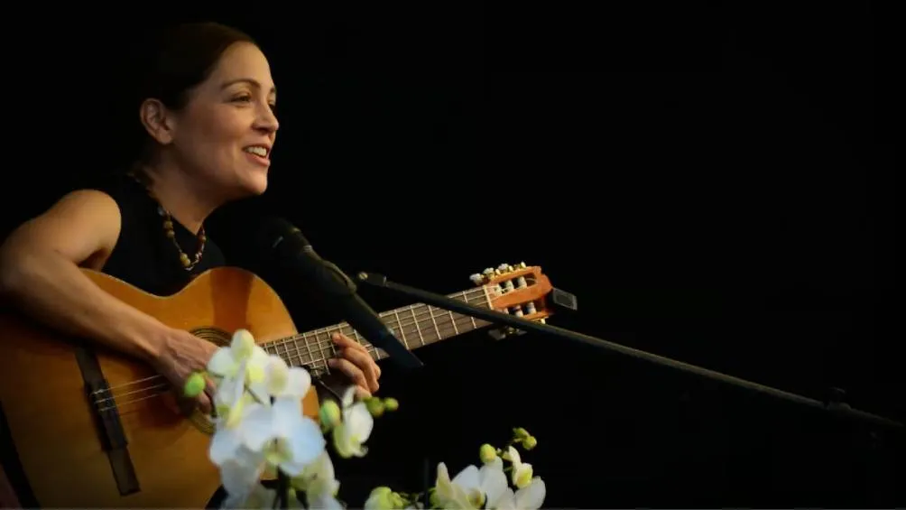 Natalia Lafourcade es una reconocida cantante, compositora y productora mexicana en la música latina contemporánea.| YT