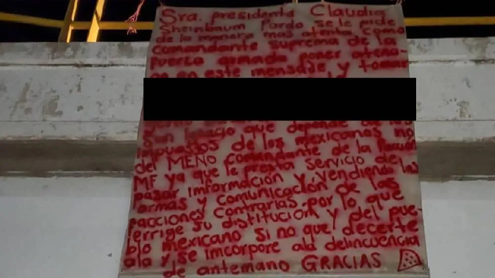 Los mensajes, firmados por el grupo delictivo "Los Chapitos", acusan a dos mandos militares de supuesta complicidad con el actual líder de "Los Mayos". | RS