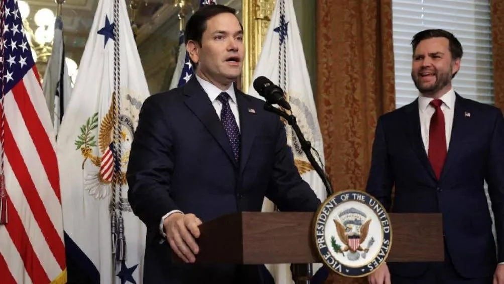 Marco Rubio, el secretario de Estado de EE. UU., ha ordenado la suspensión de la emisión de visas en la embajada de Bogotá debido a la crisis diplomática con Colombia. | AP