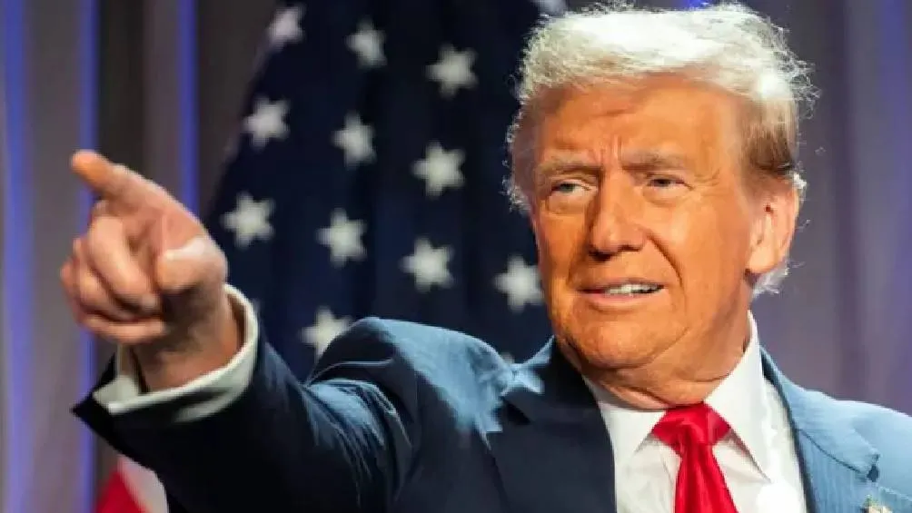 El 20 de enero, al asumir la presidencia, Donald Trump firmó órdenes ejecutivas que incluían el cambio de nombre de dos lugares, uno de ellos el Golfo de México. | BBC