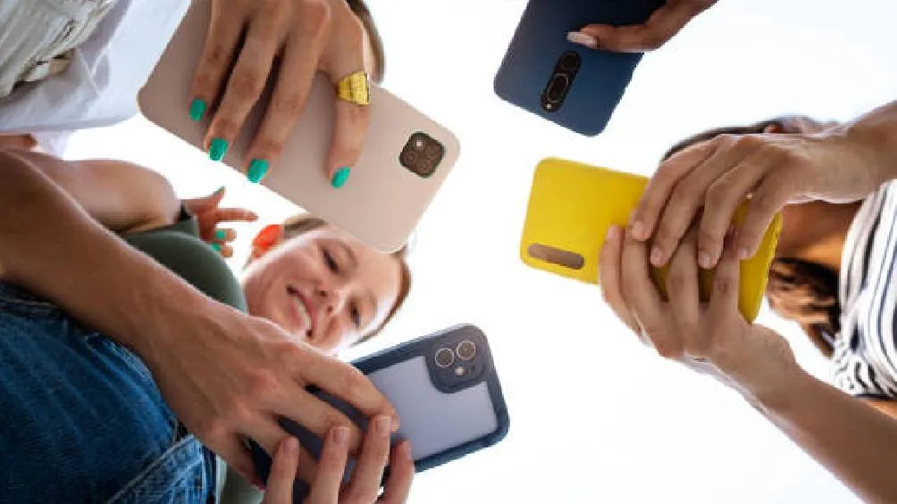 WhatsApp requiere las siguientes versiones mínimas de sistema operativo: Android 5.0 (Lollipop) o posterior, e iOS 12 o posterior. | Pixabay