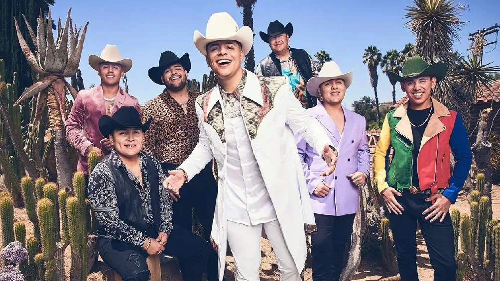 Grupo Firme es una exitosa banda de música regional mexicana de Tijuana, liderada por Eduin Caz. | Billboard