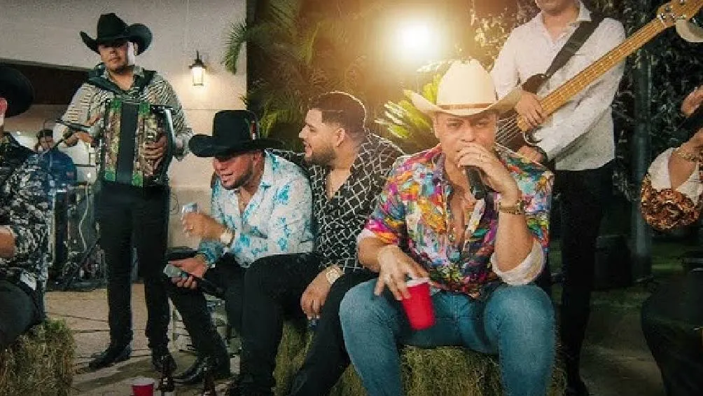 Grupo Firme es una exitosa banda de música regional mexicana de Tijuana, liderada por Eduin Caz. | RS