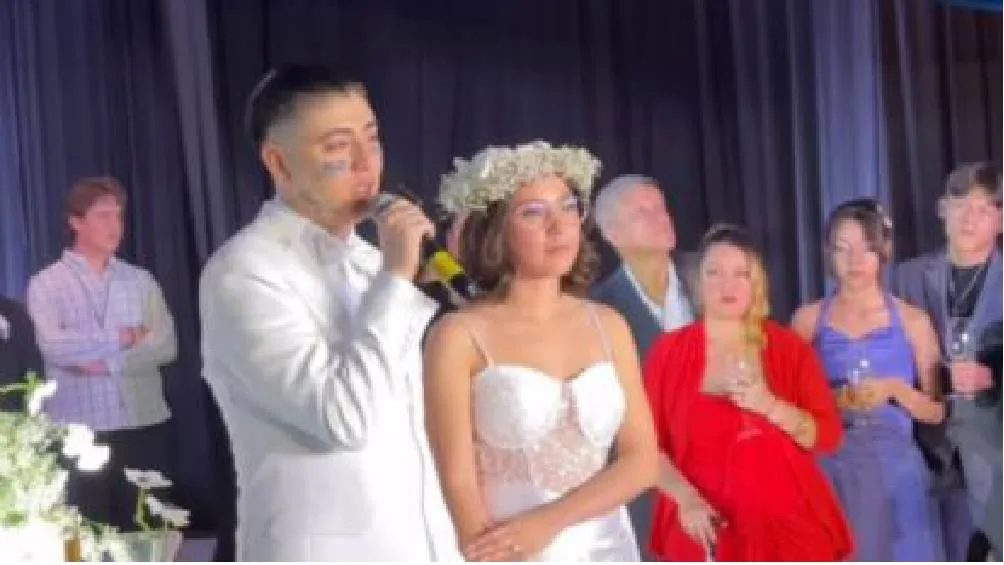Las imágenes de la boda de Dani Flow y Joselyn se volvieron virales, provocando reacciones diversas entre los fans. | IG