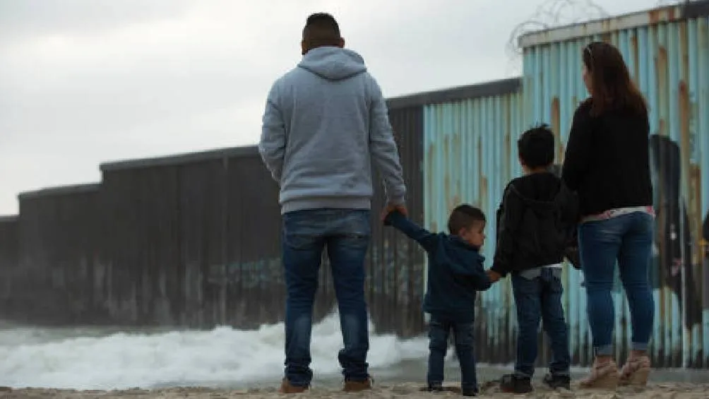 La deportación inmediata puede ocurrir tras la cancelación de una visa, especialmente si se ingresan artículos prohibidos como armas o drogas. / Pixabay