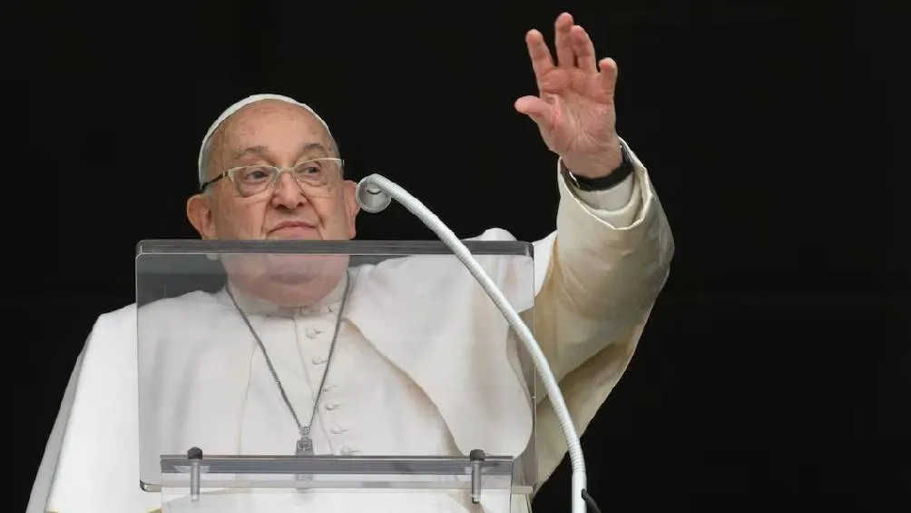 El Papa Francisco, de 88 años, fue hospitalizado el 14 de febrero de 2025 por bronquitis que se complicó en neumonía bilateral. / EFE