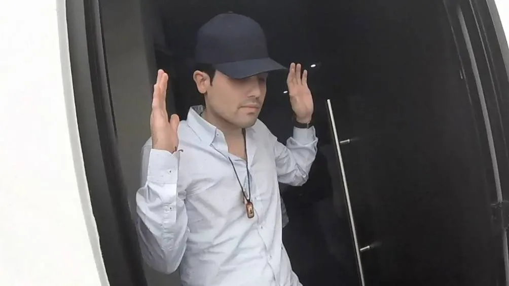 Ovidio Guzmán López, conocido como &quot;El Ratón&quot; y hijo de Joaquín &quot;El Chapo&quot; Guzmán, enfrenta varios cargos en Estados Unidos. / X