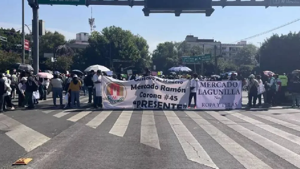 Los comerciantes de mercados públicos en la Ciudad de México llevarán a cabo una megamarcha el 4 de marzo. / X
