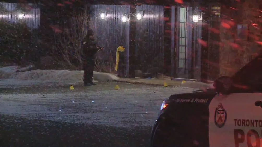 Las seis víctimas restantes resultaron heridas por cristales rotos o que salieron despedidos. / @Media371