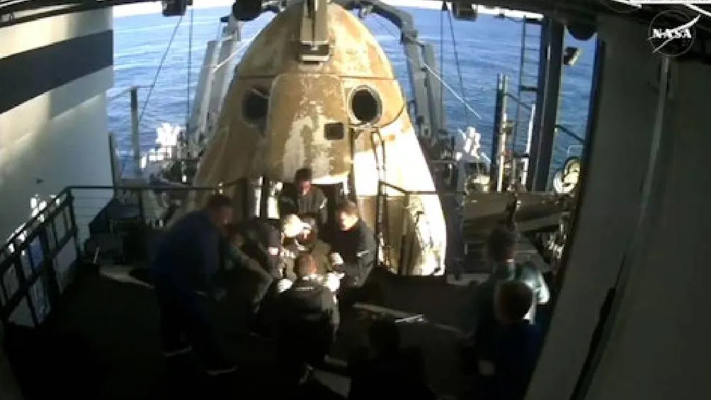 La cápsula Dragon &quot;Freedom&quot; de SpaceX aterrizó exitosamente en el Golfo de México. / AP