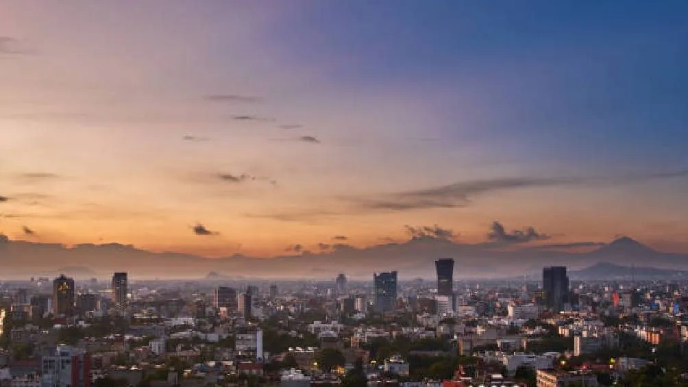 Se sugiere abstenerse de participar en actividades cívicas, culturales y recreativas. / Pixabay