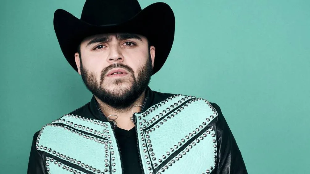 El cantante Gerardo Ortiz ha reconocido haber violado la Ley Kingpin . / X