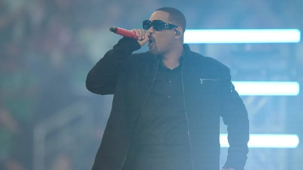 La actuación fue un espectáculo musical acompañado de impresionantes luces y efectos especiales. / IMAGO