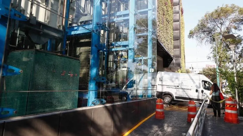 En el lugar de los hechos, se constituyeron equipos de emergencia, que incluyeron a paramédicos y personal de Protección Civil. / RS